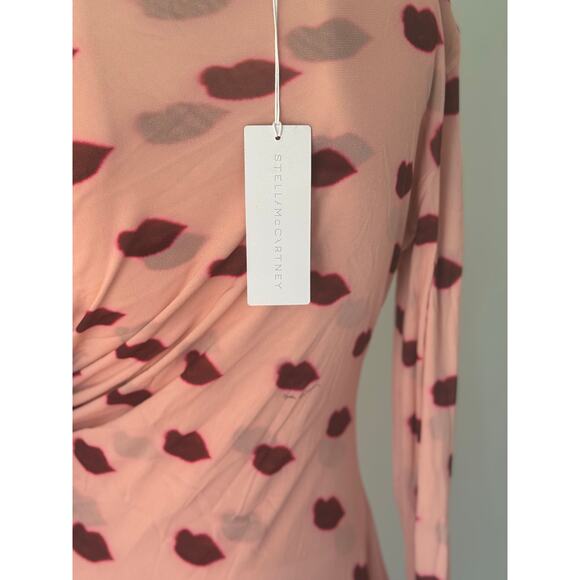 Stella McCartney
Ruched printed tulle maxi dress. size XL - Picture 4 of 10